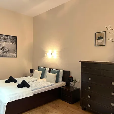 Heart Of The Cozy Corner With Ac & Parking Included * Budapeşte