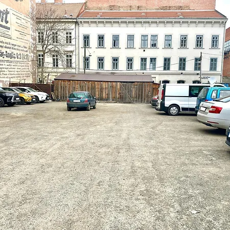 Heart Of The Cozy Corner With Ac & Parking Included Daire Budapeşte