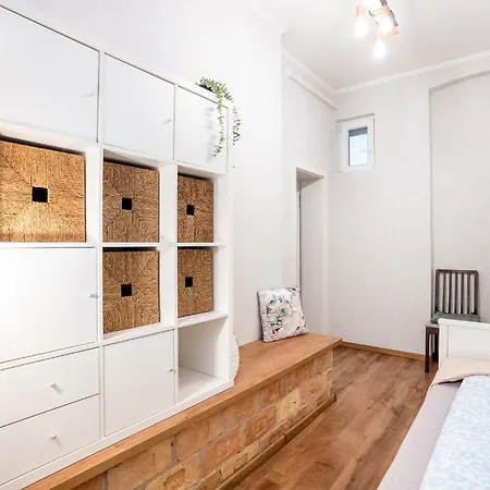 Heart Of The Cozy Corner With Ac & Parking Included * Budapešť