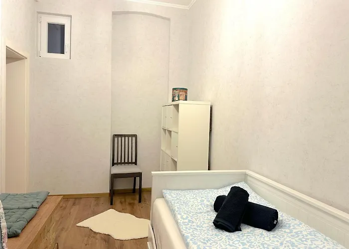 Heart Of The Cozy Corner With Ac & Parking Included Apartman *