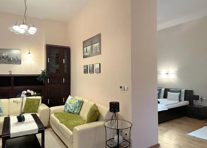 Apartman Heart Of The Cozy Corner With Ac & Parking Included *